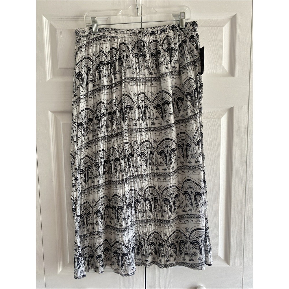 Sasha Collections Boho Maxi Skirt Womens Size M Black White Paisley Cotton Gauze